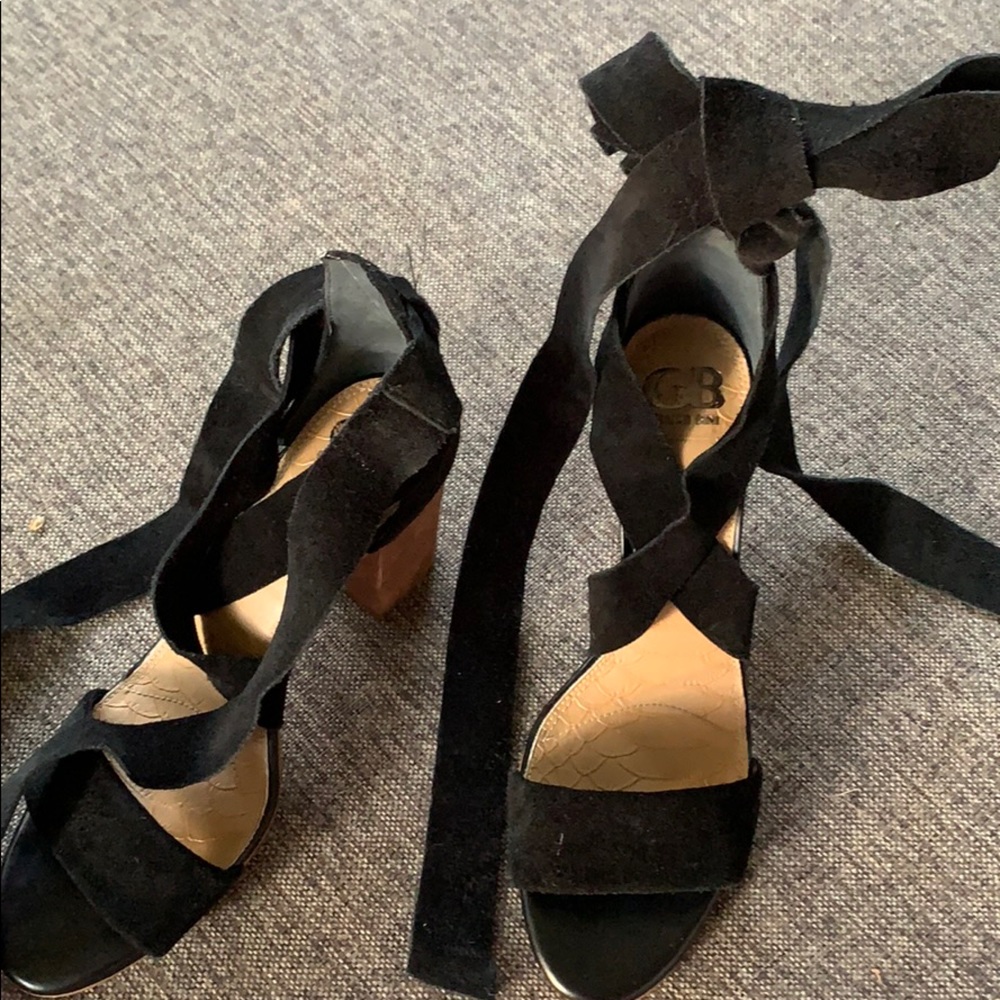 Suede strap sandals